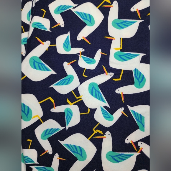 Lularoe Seagull Leggings - Picture 2 of 5
